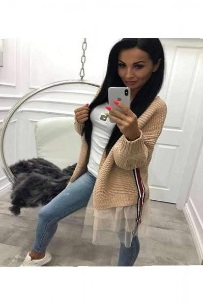 Ефектна жилетка с тюл
