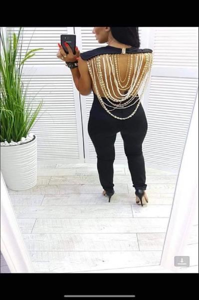 Outfit with a spectacular back